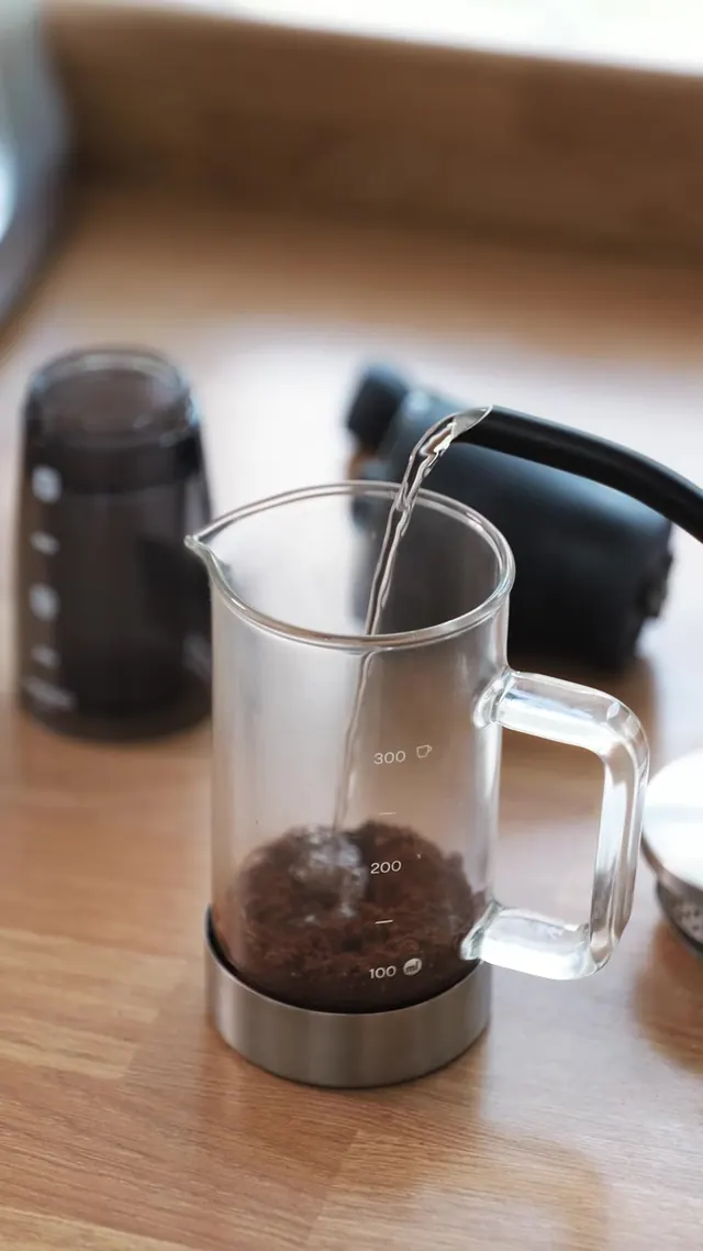 Pact Coffee film, 9:16